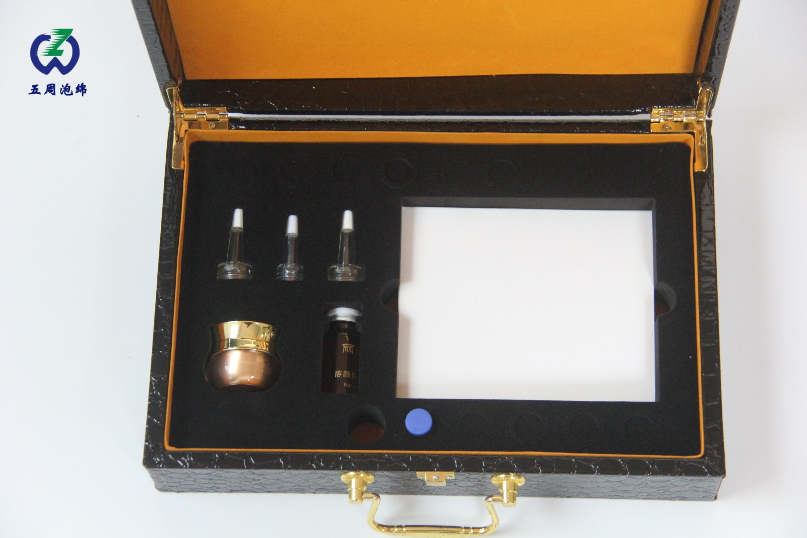 從手機到精密儀器！深度解析EVA泡棉內(nèi)襯的萬能定制密碼